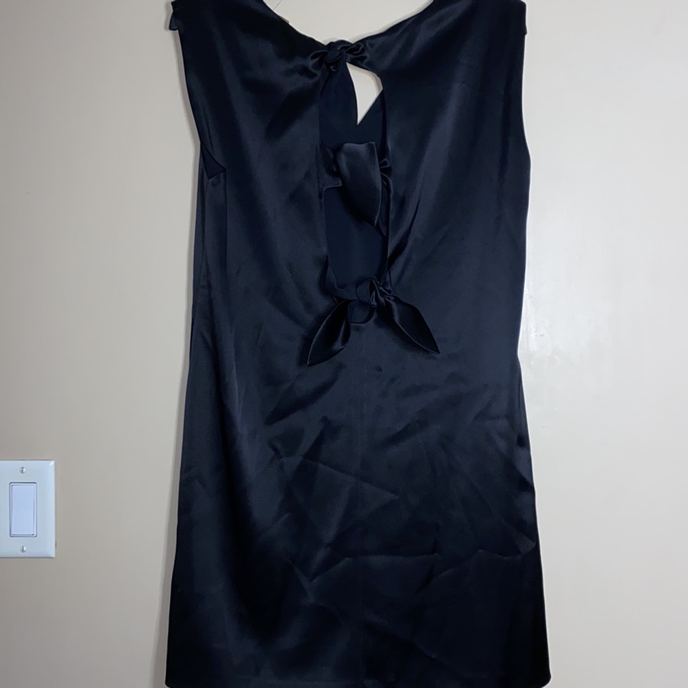 ALICE + OLIVIA Carita Satin Tie Back Mini Dress - Picture 5 of 12
